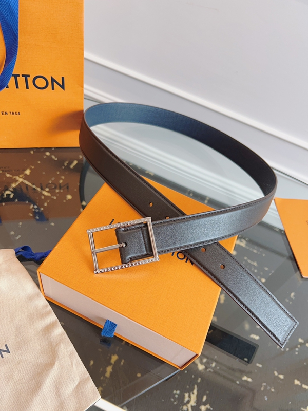 ルイヴィトンベルト素材ディテール